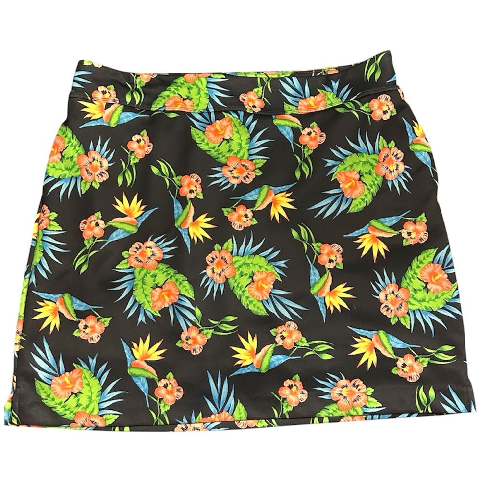 Greg Norman Women Golf Skorts in Navy and Pink Floral